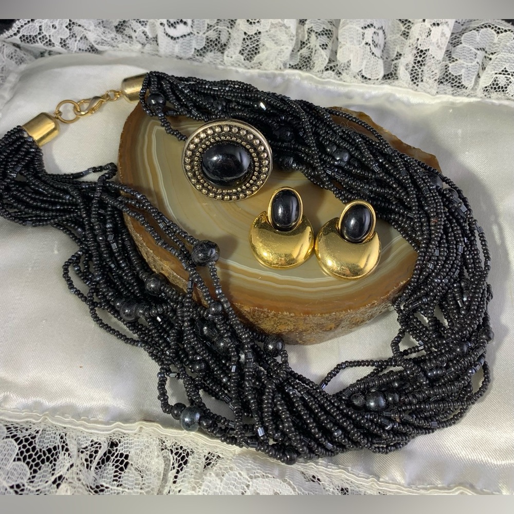 3 PC BLACK AND GOLD TONE SEEDBEAD NECKLACE RING SIZE 9 and MONET 1' EARRINGS